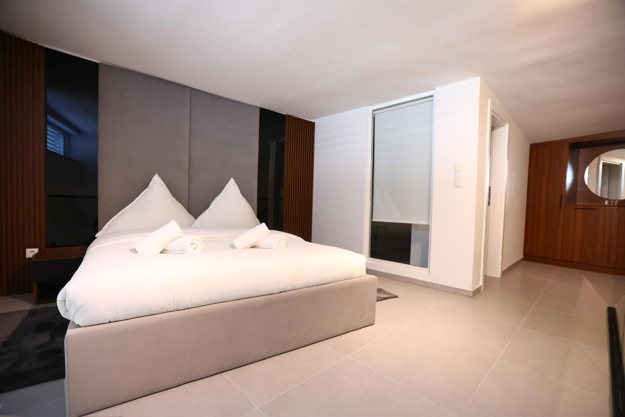 Jam Apartment *